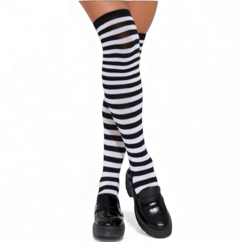Fashion Nova Witch Please Socks